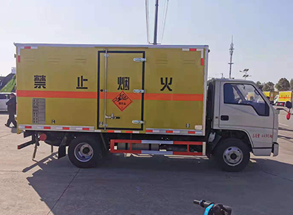 莱州爆破器材运输车