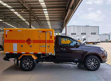 莱州爆破器材运输车